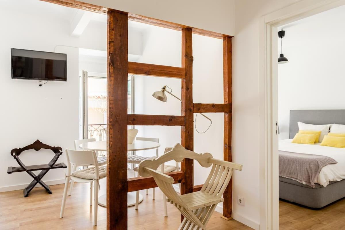 Charming Bairro Alto - Historical Center Appartement Lissabon Buitenkant foto